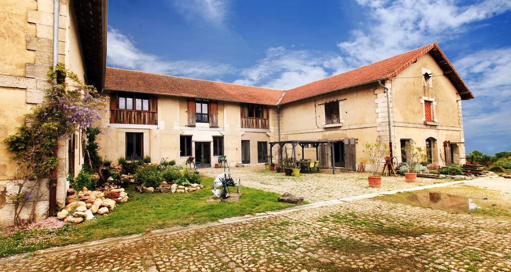 La Ferme Modele Hotell Châtillon-la-Palud Exteriör bild